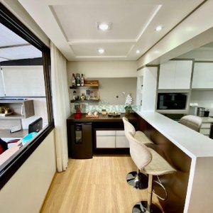 Apto Mobiliado com 162m², 3 dormitórios, 2 vagas, no bairro Sanvitto em Caxias do Sul para Comprar