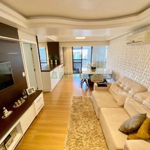Apto Mobiliado com 162m², 3 dormitórios, 2 vagas, no bairro Sanvitto em Caxias do Sul para Comprar