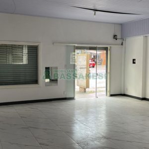 Estacionamento com 256m², no bairro Centro em Caxias do Sul para Alugar