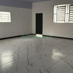 Estacionamento com 256m², no bairro Centro em Caxias do Sul para Alugar