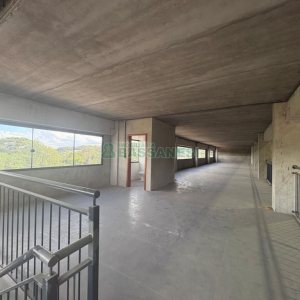 Pavilhão com 1492m², no bairro São Cristóvão em Caxias do Sul para Alugar