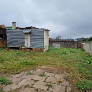 Terreno com 361m², no bairro Santa Lúcia em Caxias do Sul para Comprar