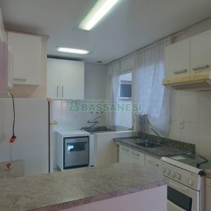 Apto Mobiliado com 75m², 3 dormitórios, 2 vagas, no bairro Kayser em Caxias do Sul para Alugar