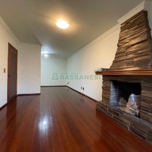 Apartamento com 138m², 3 dormitórios, 2 vagas, no bairro São Pelegrino em Caxias do Sul para Comprar