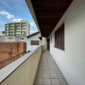 Apartamento com 138m², 3 dormitórios, 2 vagas, no bairro São Pelegrino em Caxias do Sul para Comprar