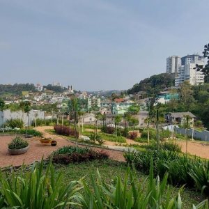 Apartamento com 84m², 2 dormitórios, 1 vaga, no bairro Panazzolo em Caxias do Sul para Alugar