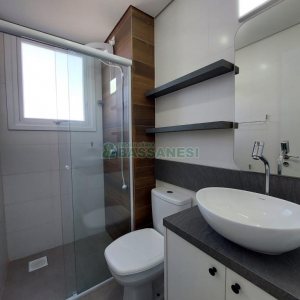 Apartamento com 84m², 2 dormitórios, 1 vaga, no bairro Panazzolo em Caxias do Sul para Alugar