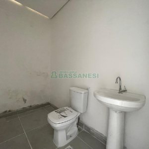 Loja com 100m², no bairro Cristo Redentor em Caxias do Sul para Alugar