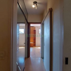 Sobrado com 160m², 2 dormitórios, 2 vagas, no bairro Cruzeiro em Caxias do Sul para Alugar