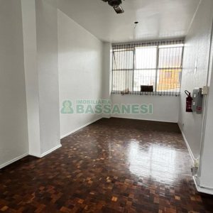 Loja com 310m², 6 vagas, no bairro Centro em Caxias do Sul para Alugar