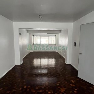 Loja com 310m², 6 vagas, no bairro Centro em Caxias do Sul para Alugar