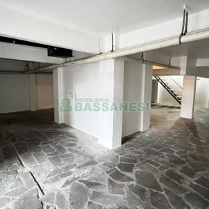 Loja com 310m², 6 vagas, no bairro Centro em Caxias do Sul para Alugar