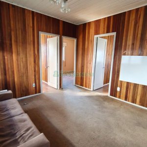 Casa com 169m², 4 dormitórios, 1 vaga, no bairro Rio Branco em Caxias do Sul para Comprar