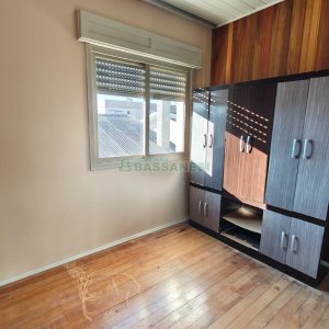 Casa com 169m², 4 dormitórios, 1 vaga, no bairro Rio Branco em Caxias do Sul para Comprar
