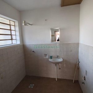 Casa com 169m², 4 dormitórios, 1 vaga, no bairro Rio Branco em Caxias do Sul para Comprar