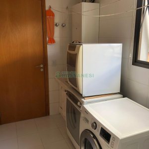 Apartamento com 119m², 3 dormitórios, no bairro Madureira em Caxias do Sul para Comprar