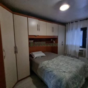 Casa com 330m², 3 dormitórios, 2 vagas, no bairro Rio Branco em Caxias do Sul para Comprar