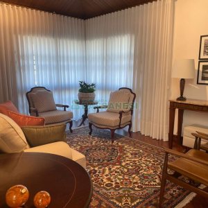 Casa com 249m², 3 dormitórios, 2 vagas, no bairro Colina Sorriso em Caxias do Sul para Comprar