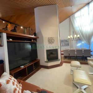 Casa com 249m², 3 dormitórios, 2 vagas, no bairro Colina Sorriso em Caxias do Sul para Comprar