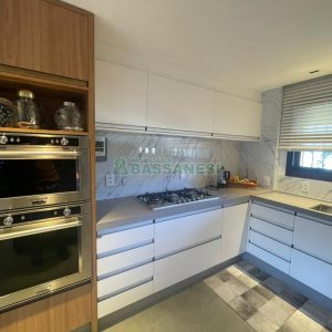 Casa com 249m², 3 dormitórios, 2 vagas, no bairro Colina Sorriso em Caxias do Sul para Comprar