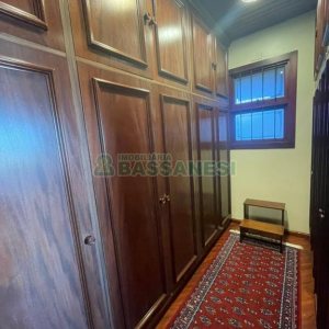 Casa com 249m², 3 dormitórios, 2 vagas, no bairro Colina Sorriso em Caxias do Sul para Comprar