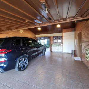 Casa com 249m², 3 dormitórios, 2 vagas, no bairro Colina Sorriso em Caxias do Sul para Comprar