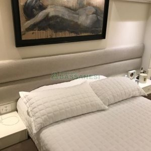 Casa com 600m², 3 dormitórios, 3 vagas, no bairro Cinqüentenário em Caxias do Sul para Comprar