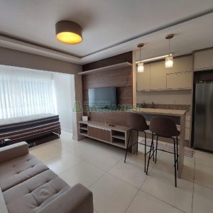 Apto Mobiliado com 70m², 2 dormitórios, 2 vagas, no bairro Lourdes em Caxias do Sul para Alugar