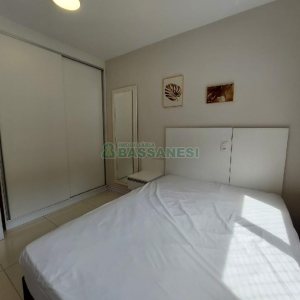 Apto Mobiliado com 70m², 2 dormitórios, 2 vagas, no bairro Lourdes em Caxias do Sul para Alugar