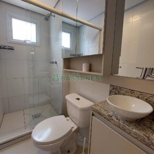 Apto Mobiliado com 70m², 2 dormitórios, 2 vagas, no bairro Lourdes em Caxias do Sul para Alugar