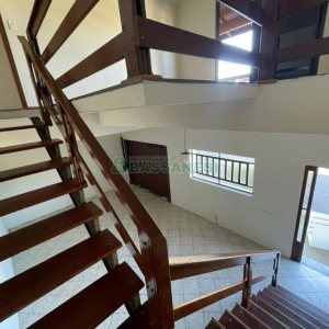 Casa com 224m², 3 dormitórios, 3 vagas, no bairro São Leopoldo em Caxias do Sul para Comprar
