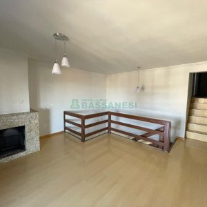 Casa com 224m², 3 dormitórios, 3 vagas, no bairro São Leopoldo em Caxias do Sul para Comprar