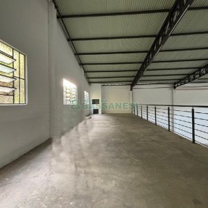 Pavilhão com 600m², no bairro São Ciro em Caxias do Sul para Alugar