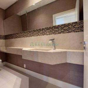 Apto Mobiliado com 393m², 5 dormitórios, 4 vagas, no bairro São Pelegrino em Caxias do Sul para Alugar