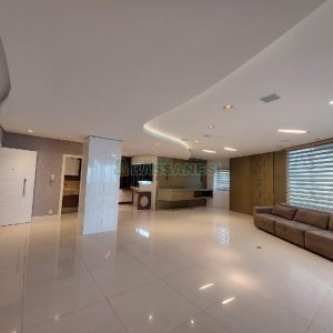 Apto Mobiliado com 393m², 5 dormitórios, 4 vagas, no bairro São Pelegrino em Caxias do Sul para Alugar