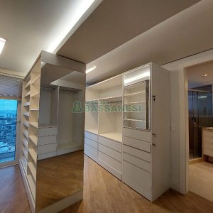 Apto Mobiliado com 393m², 5 dormitórios, 4 vagas, no bairro São Pelegrino em Caxias do Sul para Alugar