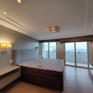 Apto Mobiliado com 393m², 5 dormitórios, 4 vagas, no bairro São Pelegrino em Caxias do Sul para Alugar