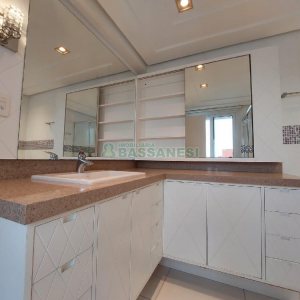 Apto Mobiliado com 393m², 5 dormitórios, 4 vagas, no bairro São Pelegrino em Caxias do Sul para Alugar