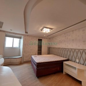 Apto Mobiliado com 393m², 5 dormitórios, 4 vagas, no bairro São Pelegrino em Caxias do Sul para Alugar