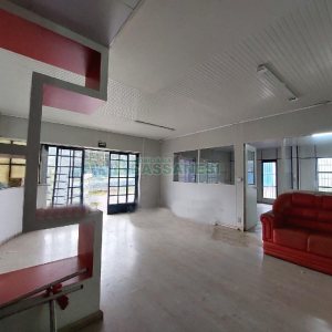 Pavilhão com 1232m², no bairro Pioneiro em Caxias do Sul para Alugar