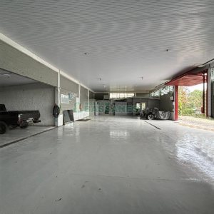 Pavilhão com 450m², no bairro Bela Vista em Caxias do Sul para Alugar
