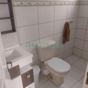 Casa com 258m², 3 dormitórios, 2 vagas, no bairro Santa Lúcia em Caxias do Sul para Comprar