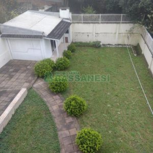 Casa com 258m², 3 dormitórios, 2 vagas, no bairro Santa Lúcia em Caxias do Sul para Comprar