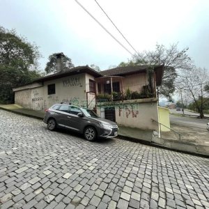 Casa Comercial com 400m², no bairro Bela Vista em Caxias do Sul para Comprar