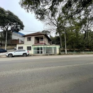 Casa Comercial com 400m², no bairro Bela Vista em Caxias do Sul para Comprar