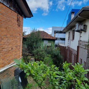 Casa, 2 dormitórios, no bairro Pio X em Caxias do Sul para Comprar