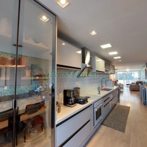 Apartamento com 314m², 3 dormitórios, 3 vagas, no bairro Rio Branco em Caxias do Sul para Comprar