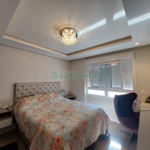 Apartamento com 314m², 3 dormitórios, 3 vagas, no bairro Rio Branco em Caxias do Sul para Comprar