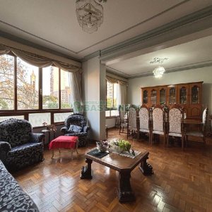 Apto Mobiliado com 285m², 4 dormitórios, 1 vaga, no bairro Centro em Caxias do Sul para Alugar ou Comprar