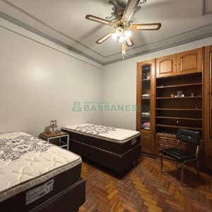 Apto Mobiliado com 285m², 4 dormitórios, 1 vaga, no bairro Centro em Caxias do Sul para Alugar ou Comprar